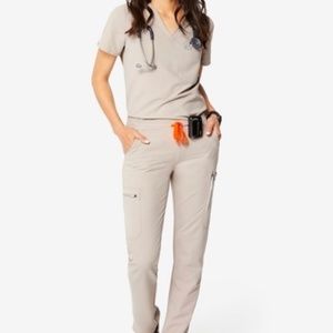 Limited Edition Boulder Fig Scrub Set XS